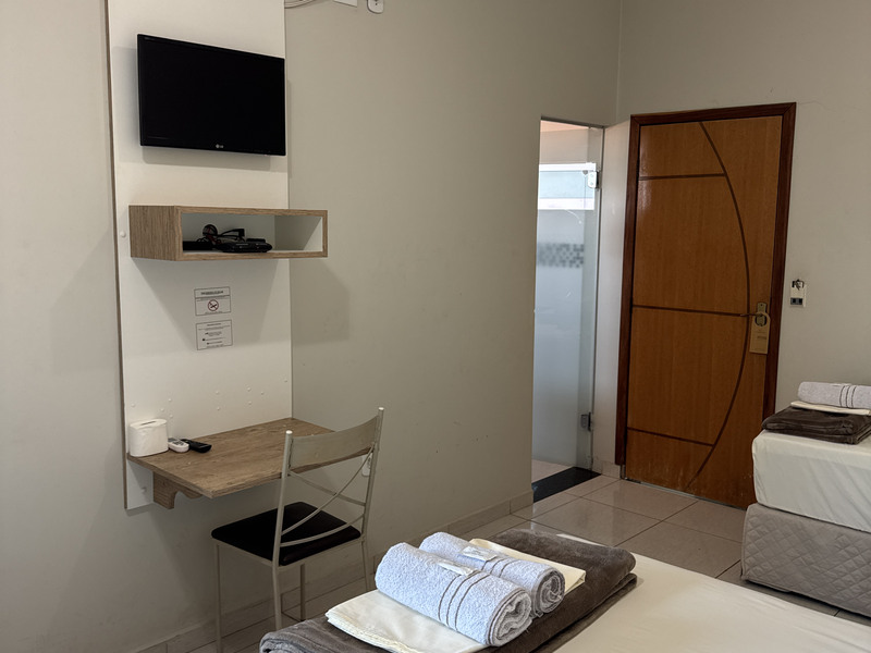 Apartamento de casal com cama de solteiro
