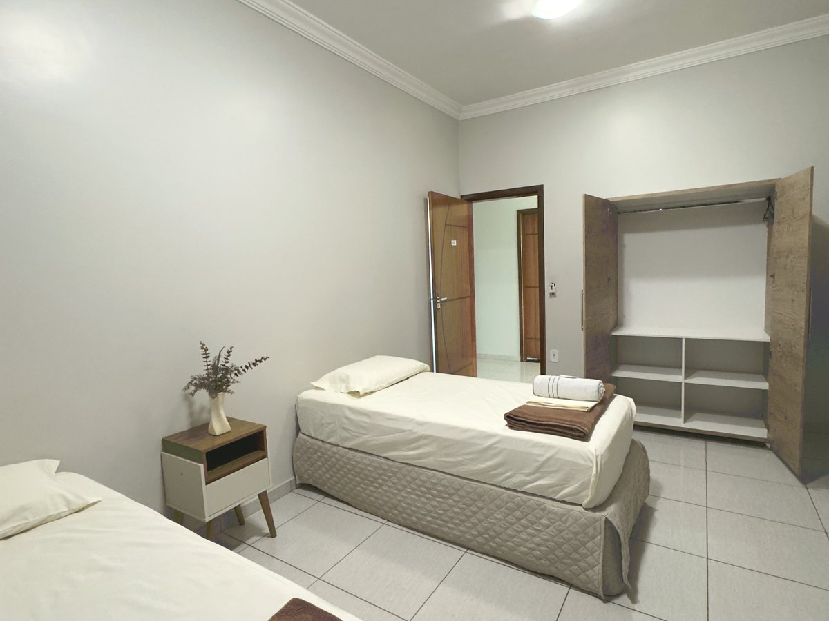 Apartamento com camas de solteiro